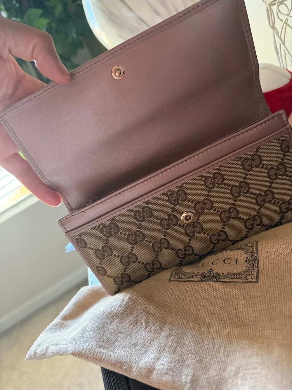 Gucci Brown Monogram Continental Wallet with Heart Logo - Picture 2 of 6